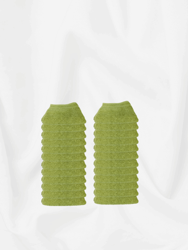 24 Pieces Luxury Face Towel Set 30x30cm 630 GSM Premium Cotton Ultra Soft and Highly Absorbent Expertly Woven for Durability Hotel And Spa Quality Towels Green