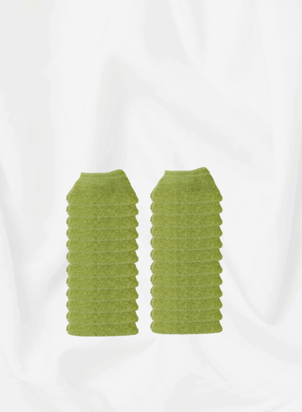 24 Pieces Luxury Face Towel Set 30x30cm 630 GSM Premium Cotton Ultra Soft and Highly Absorbent Expertly Woven for Durability Hotel And Spa Quality Towels Green