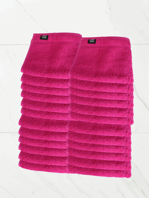 24 Pieces Luxury Face Towel Set 30x30cm 630 GSM Premium Cotton Ultra Soft and Highly Absorbent Expertly Woven for Durability Hotel And Spa Quality Towels Pink