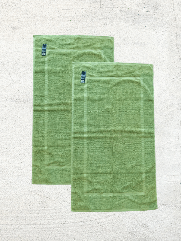 2 Pieces Luxury Bath Mat Set 50X90cm 800 GSM Premium Cotton Ultra Soft and Highly Absorbent Expertly Woven for Durability Hotel And Spa Quality Towels Green